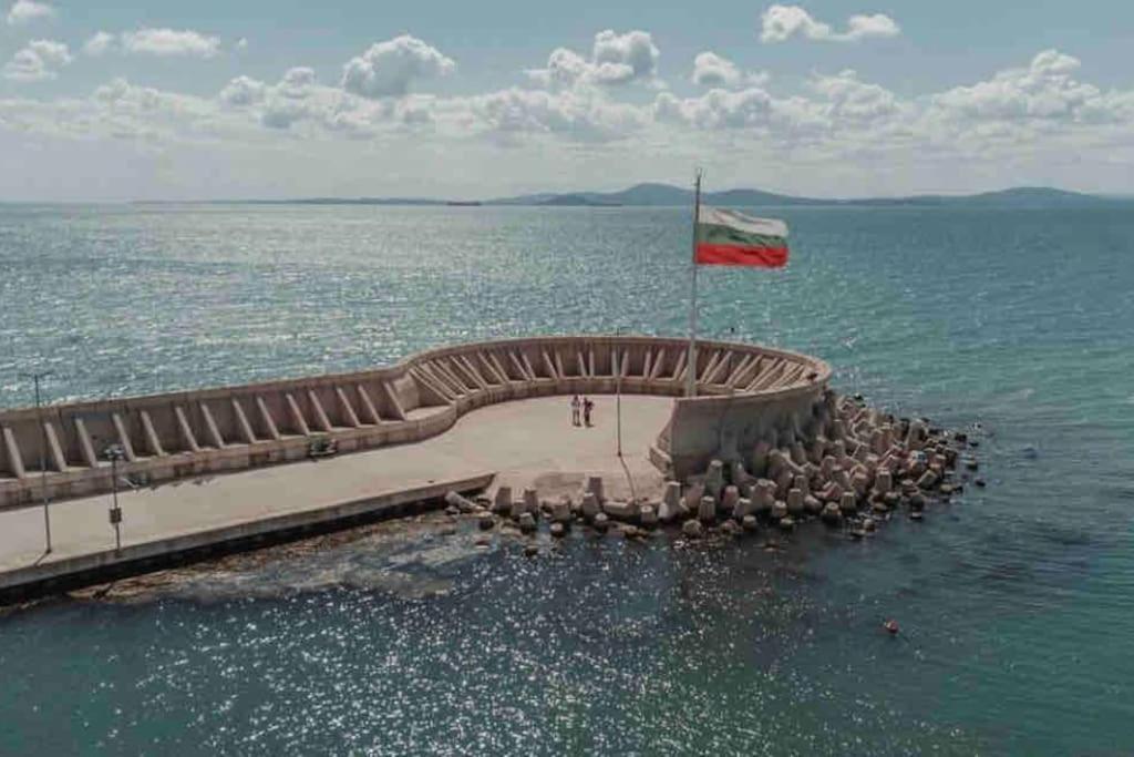 Ross Holiday Home Burgas Bagian luar foto