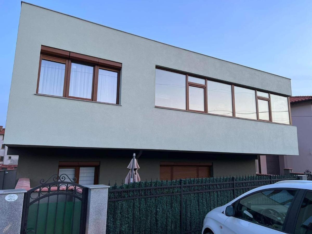 Ross Holiday Home Burgas Bagian luar foto